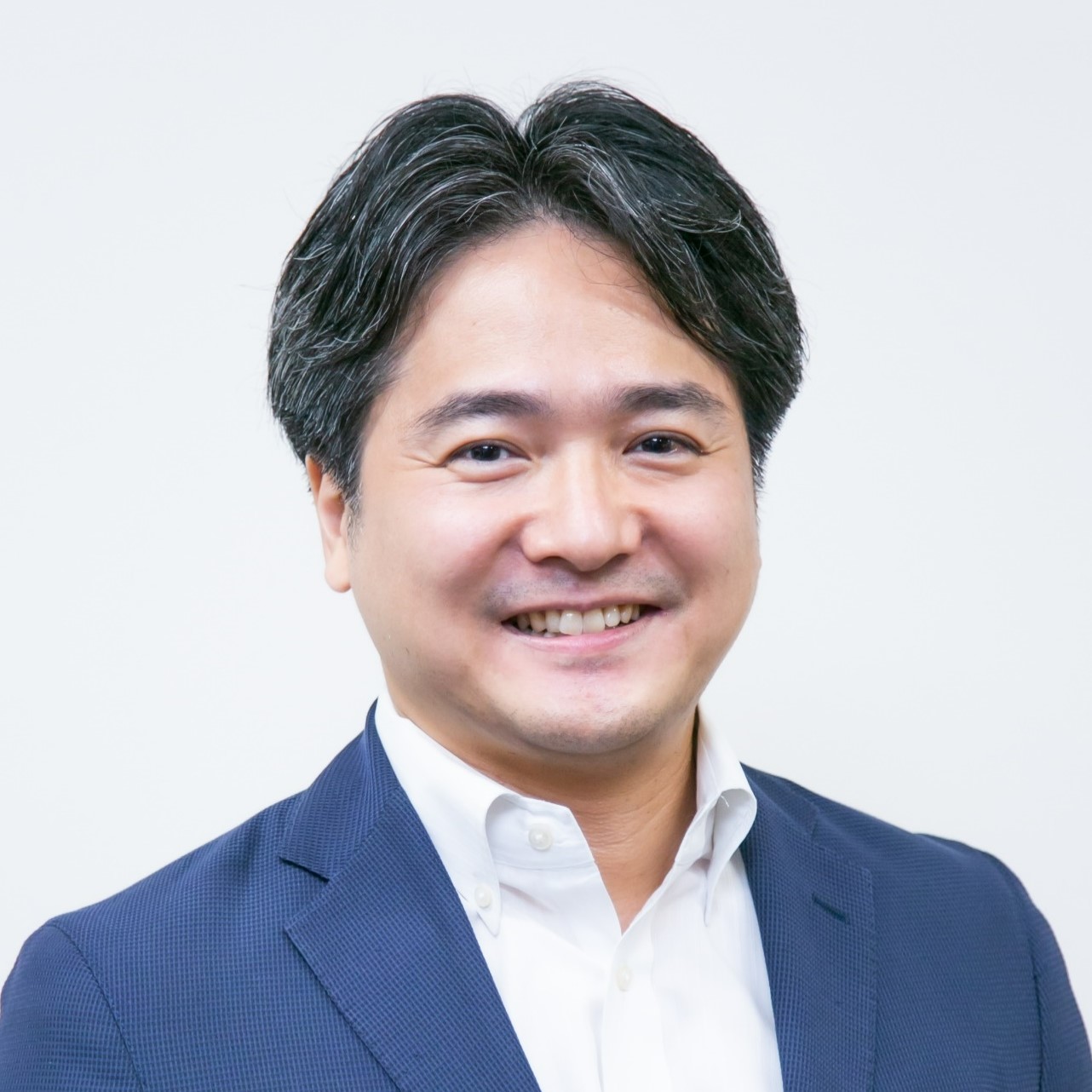 <strong>株式会社楓の風　取締役　企画開発部</strong><br><strong>下手 将裕</strong>” class=”wp-block-profile__img”></div><div class=